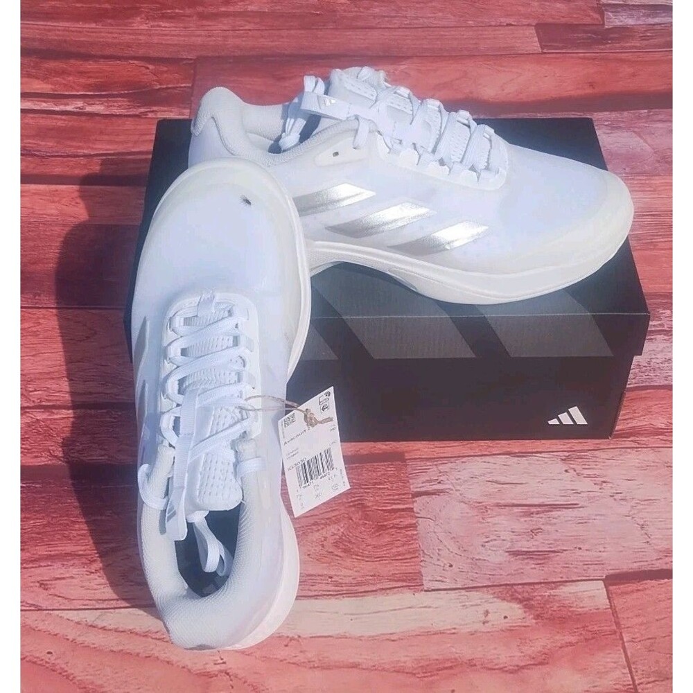 adidas Avacourt 2 Women’s Tennis Shoe US 9 White/Silver – New with Original Box